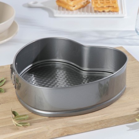 The form for baking the share "Elin. Heart ", 23.5 × 22 × 6.7 cm, removable bottom, anti -stick coating, color gray color