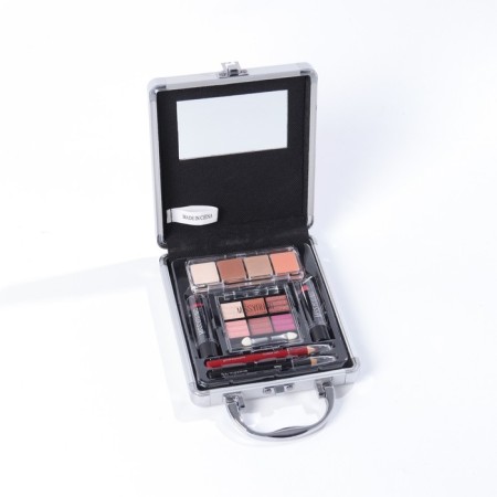 A set of professional cosmetics "Miss Young" No. 6-1