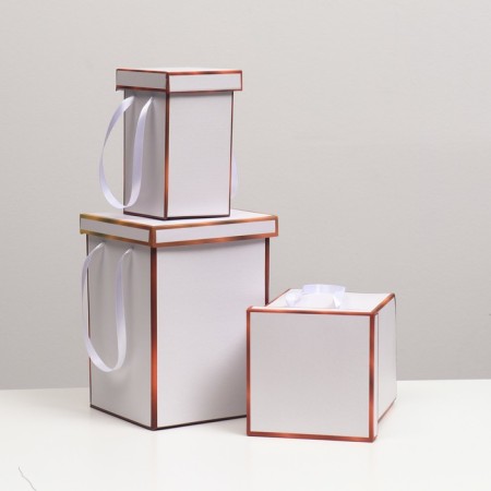 Set of boxes 3 in 1, gold, 17 x 25 cm / 14 x 23 cm / 10 x 18 cm