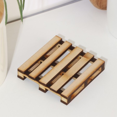Hot "lattice" stand, 6 x 6cm