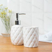 A set of accessories for the bathroom 