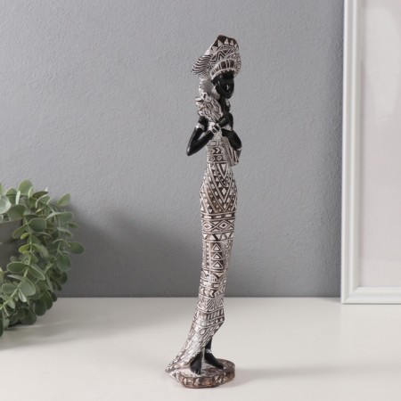 Souvenir Polystone "African in Gel, with a bouquet" Geometric patterns, white 7.5x6.5x33.5 cm 103234-1