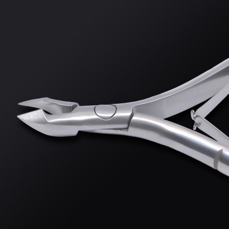 Manicure nippers for the cutter “Premium”, double spring, 10.5 cm, blade length - 7 mm, on the blist, silver color-7
