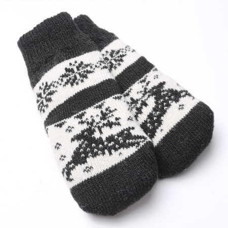Women's mittens, black/white color, size 20-22