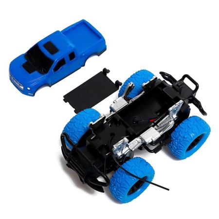 Radio controlled jeep Truck, scale 1:20, works on the battery, the color is blue-3