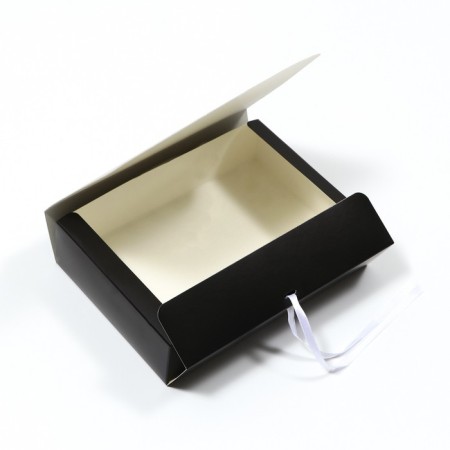 The box is folding, black, 21 x 15 x 5 cm-1
