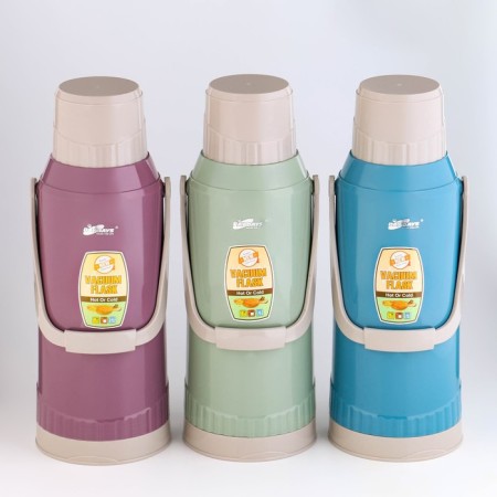 Thermos 2 l, with a glass flask, retains heat 12 hours, mix