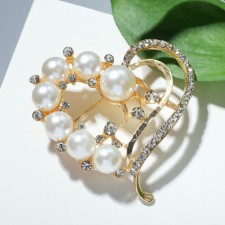 Brooch 