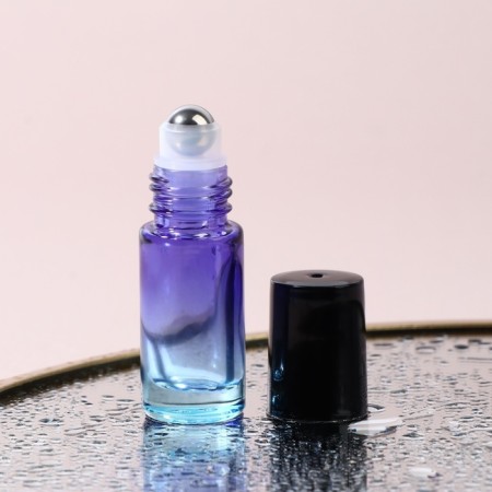Perfume bottle "Uniqueness", with a metal video, 5 ml, color mix-3