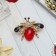 Brooch "Fly" in flight, color in gold