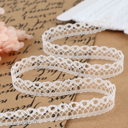 Capricon lace, 10 mm × 10 ± 1 m, white color