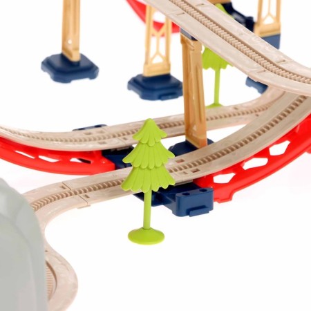Railway "City" in a suitcase, works from batteries-7