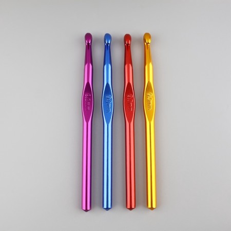 Knitting hook, d = 9 mm, 15 cm, color mix-4
