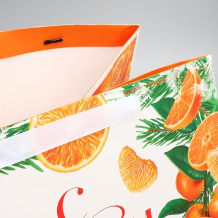 Gift package with a wide bottom "Mandarin mood", 35 x 29 x 28 cm, New Year-5