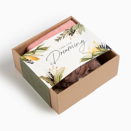 Gift set "Dreaming" towel 30x60 cm and bath accessories-4