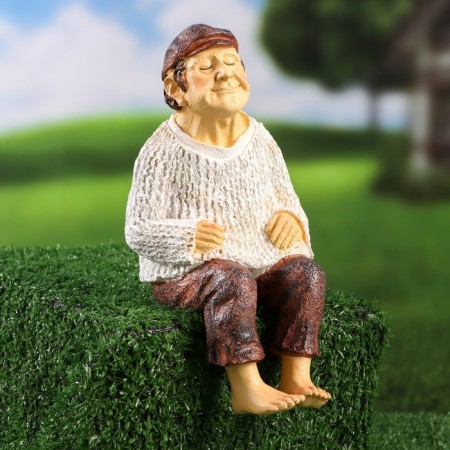 Garden figure "Grandpa" 12x13x20cm-1