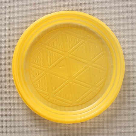 Disposable dessert plate, d = 16.5 cm, yellow color-2
