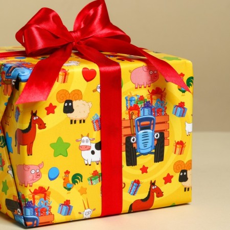 Glossy packaging paper, blue tractor, 70x100 cm-3