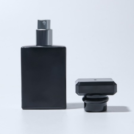 Glass bottle for perfume, with a spray, 30 ml, color mix-6