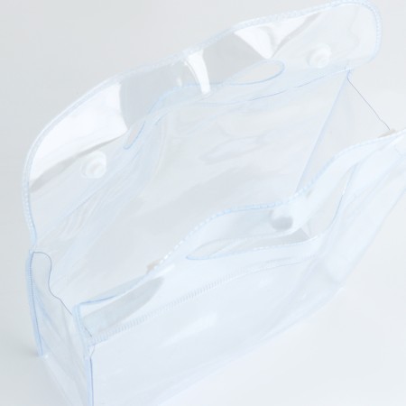 Cosmetic bag on the buttons, the color is transparent-3