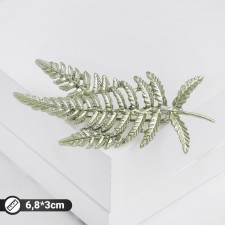 Brooch 