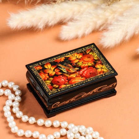 Casket "Bird in Peony", 6 × 9 cm, lacquer miniature