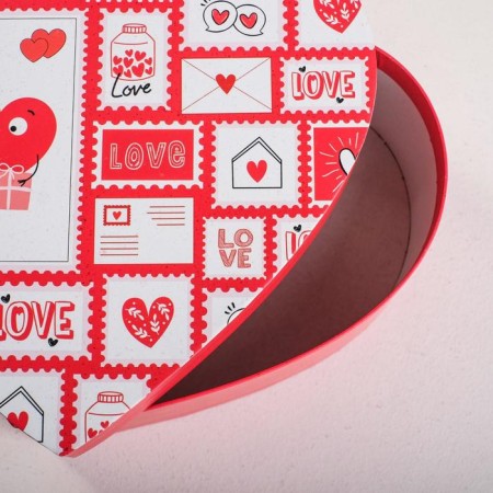 A set of boxes 3 in 1, gift packaging, “Love everywhere”, 16 x 14 x 6 cm –22 x 20 x 9 cm-1