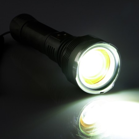 Manual battery flashlight, 3 watts, 1200 mAh, cigarette lighter charge 16.5 x 8.5 x 8.5-5