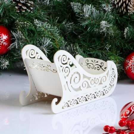 New Year. Wooden Kashpo, 23 × 10 × 14 cm "New Year. Sledi", gift packaging, white-1
