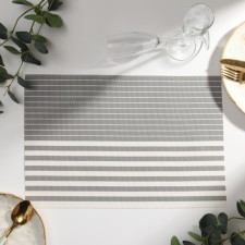 Napkin on the table of the share, centered, 45*30cm