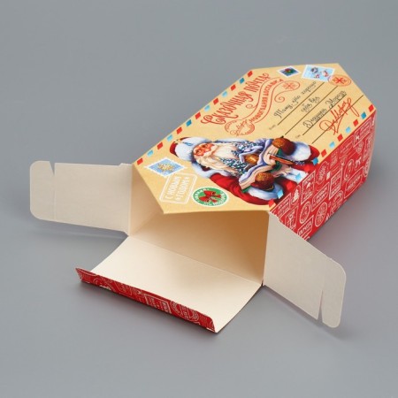 The prefabricated box - the fabulous post office, 9.3 x 14.6 x 5.3 cm, New Year-5