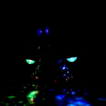 The Robot "Eyewest", light and sound effects, works from batteries, mix-3