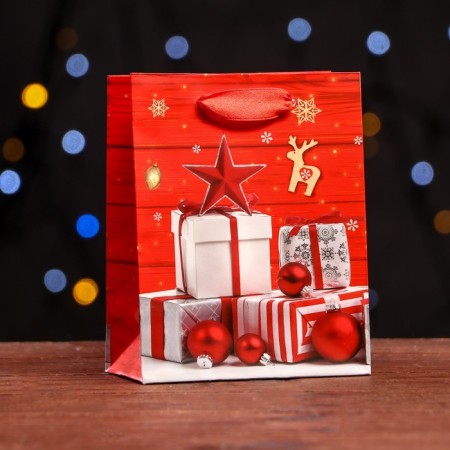 Laminated "New Year's miracle" package 11.5 x 14.5 x 6 cm