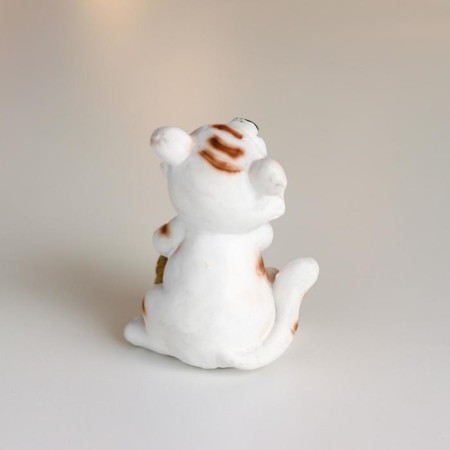 Polystone souvenir "Tigeron with gold ruble/hill" mix 6.8x4.7x5.5 cm-4