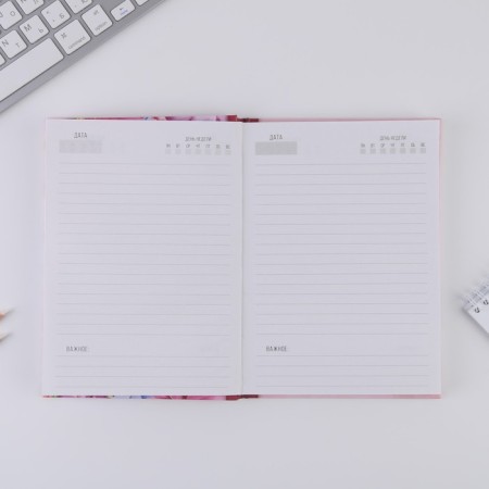 Diary "Happy Day of March 8!" A5, 80 sheets-3