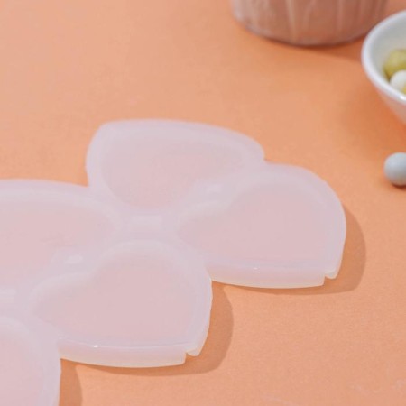 Form for the candies "Love", silicone, 16 × 10 × 0.7 cm, 6 cells, white color-2