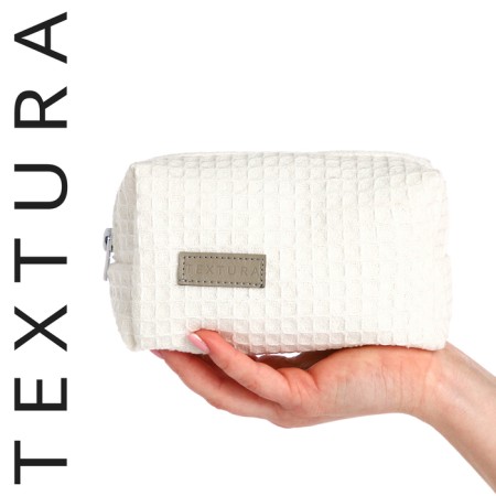 Cosmetic bag at the lightning textura, white color