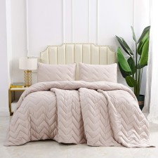 The bedspread and pillowcase 