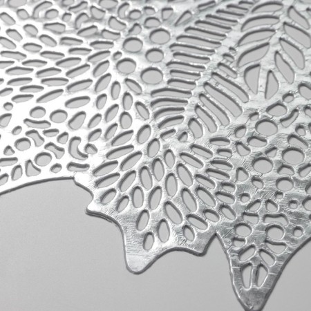 Serving napkin on the Venice table, d = 38 cm, silver color-4