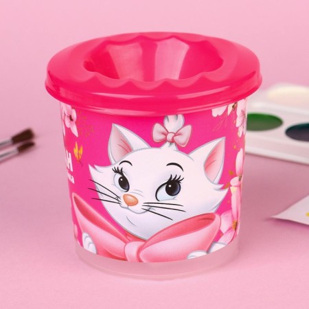 A glass - a non -member, a single, cats aristocrats-2