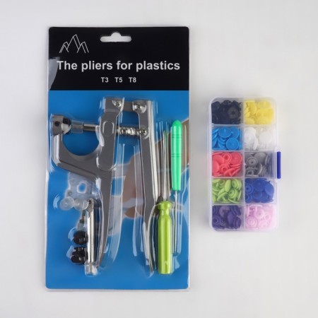 Set for installing plastic buttons: buttons, d = 12 mm, 50 pcs, forceps, awl, screwdriver, in the organizer-4