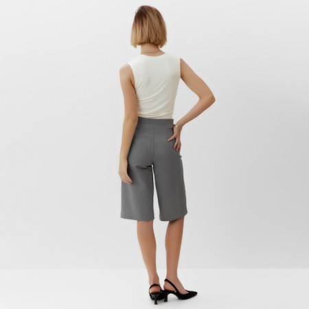 Shorts (Bermuda) Women's Minaku: Safari, Gray Color, Rr. 48-3