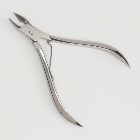 Manicure nippers for cuticle, 9.5 cm, blade length - 10 mm, on the blist, silver color