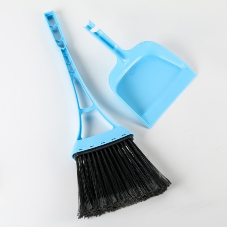 Paul Venik with the School "Practitioner", the color is turquoise-7