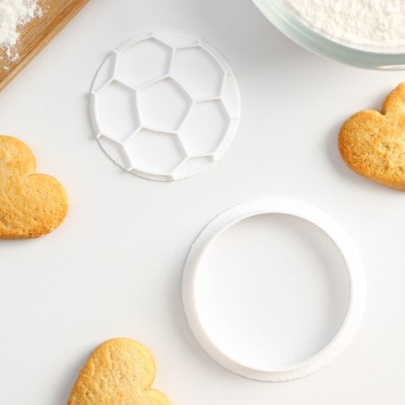Bed -up form "football", cutting, stamp, d = 6 cm, white color-1