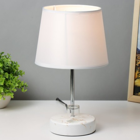 Aelita desktop 1x40W E14 white 18x18x31cm Risalux-1