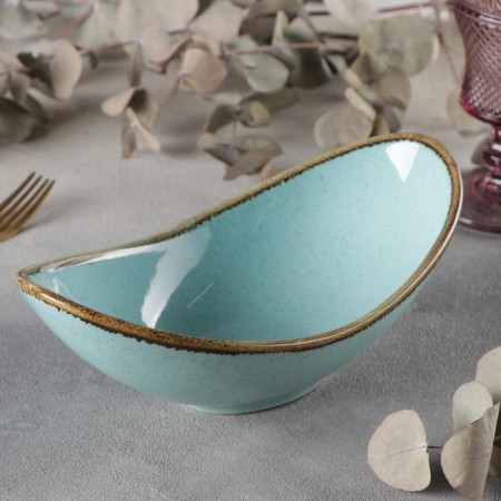 Ceramic sapphire salad, 25 × 13 × 8 cm, blue color