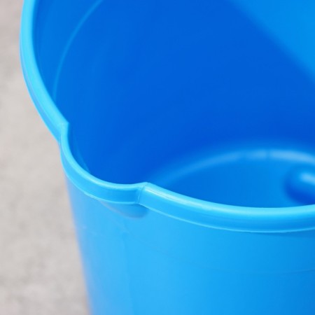 A bucket with a drain of round, 7 l, d = 23 cm, h = 23 cm, blue color-2
