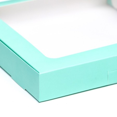 Self -charged box with mint window, 19 x 19 x 3 cm-2