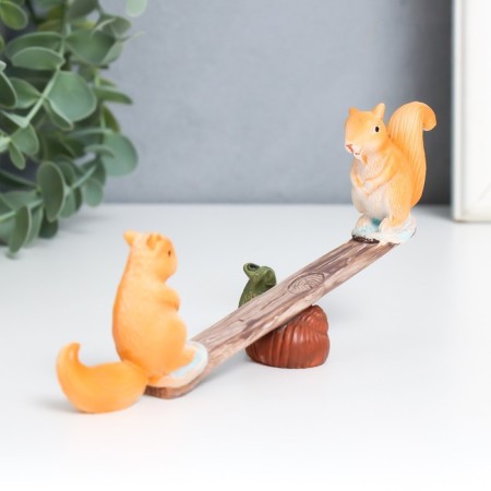 Polystone souvenir "Squirrels on the swing" 7.2x15.3x3.5 cm-3